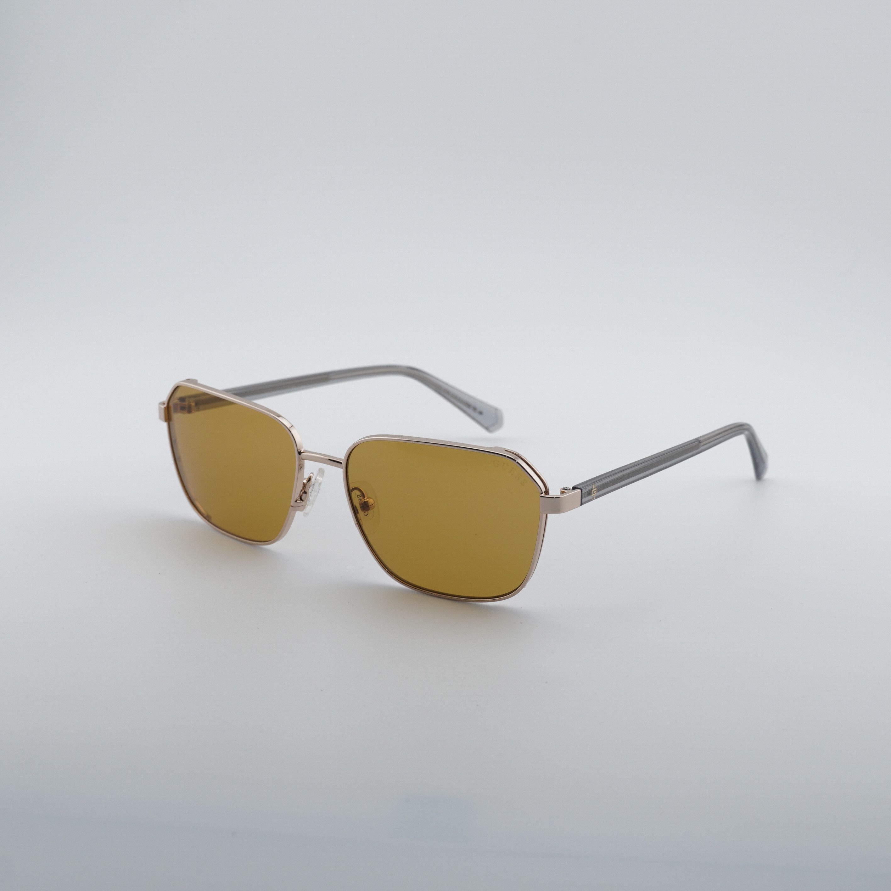 Guess Guess GU00117 32E Sunglasses 57mm Gold Square Frame Size ONE SIZE - 1 Thumbnail