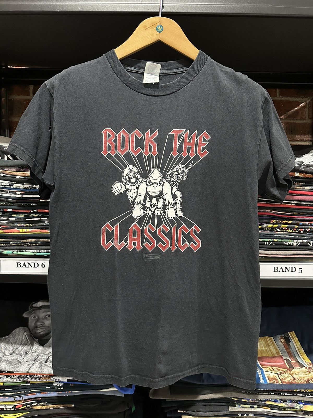 Nintendo × Optic Gaming × Vintage Vintage Nintendo Rock The Classics Faded Tee Size US M / EU 48-50 / 2 - 1 Thumbnail