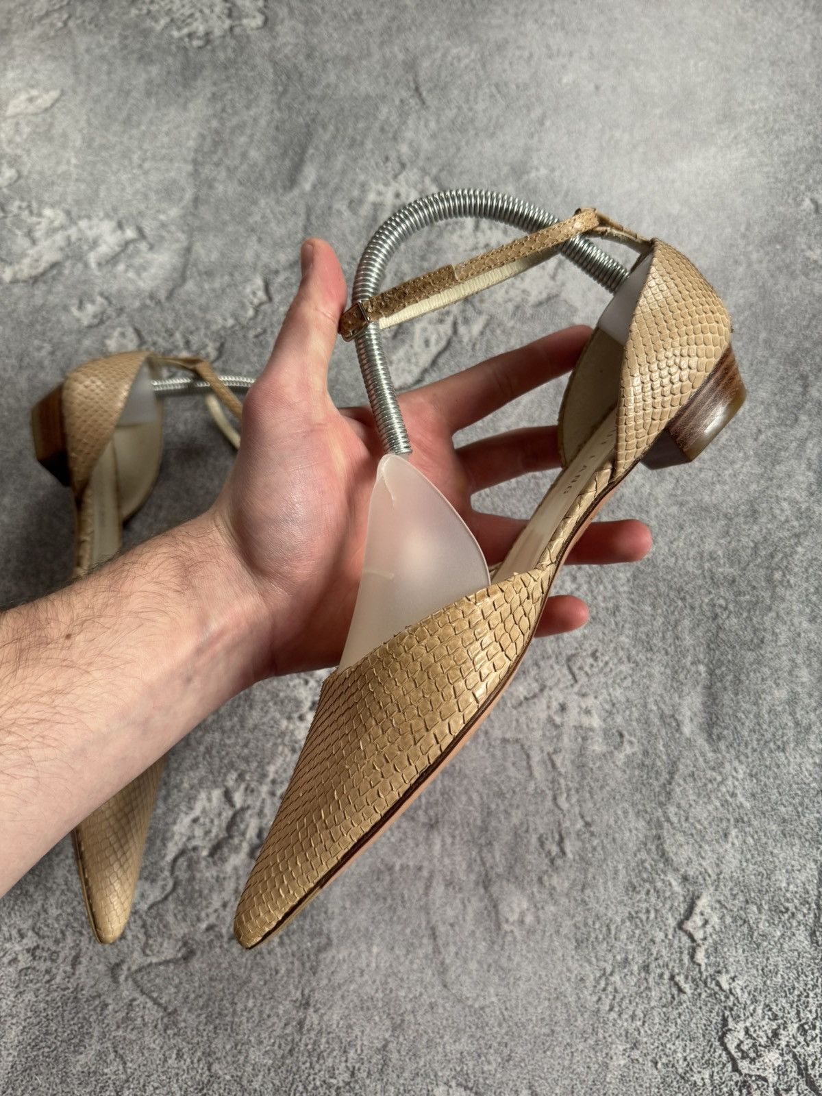 Helmut Lang Helmut Lang 35.5 textured leather pointed toe heels 👠- tan Size US 5.5 / IT 35.5 - 15 Thumbnail