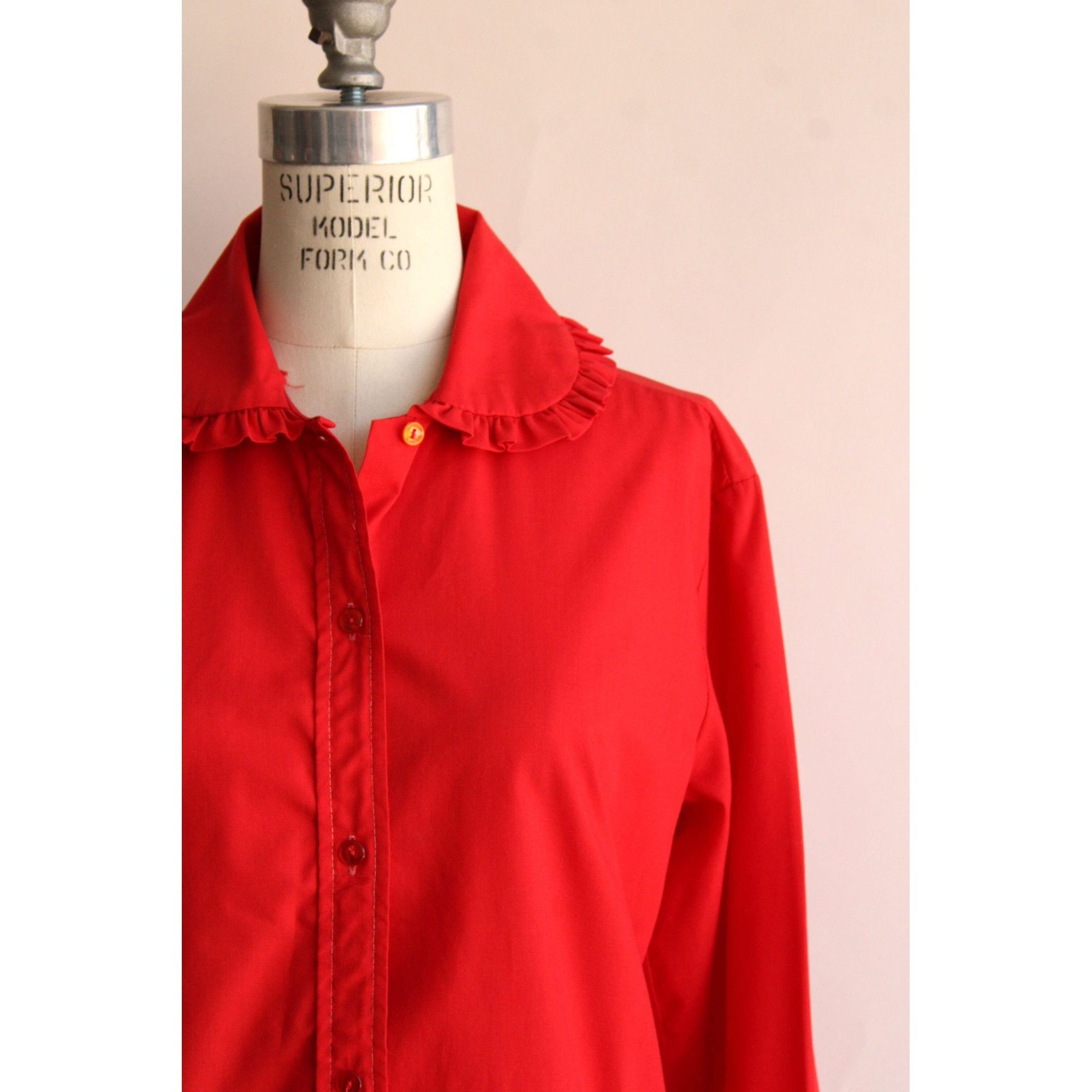 Vintage Vintage 1970s Blouse, Lady Marlboro Red Button Up Shirt with Size L / US 10 / IT 46 - 3 Thumbnail