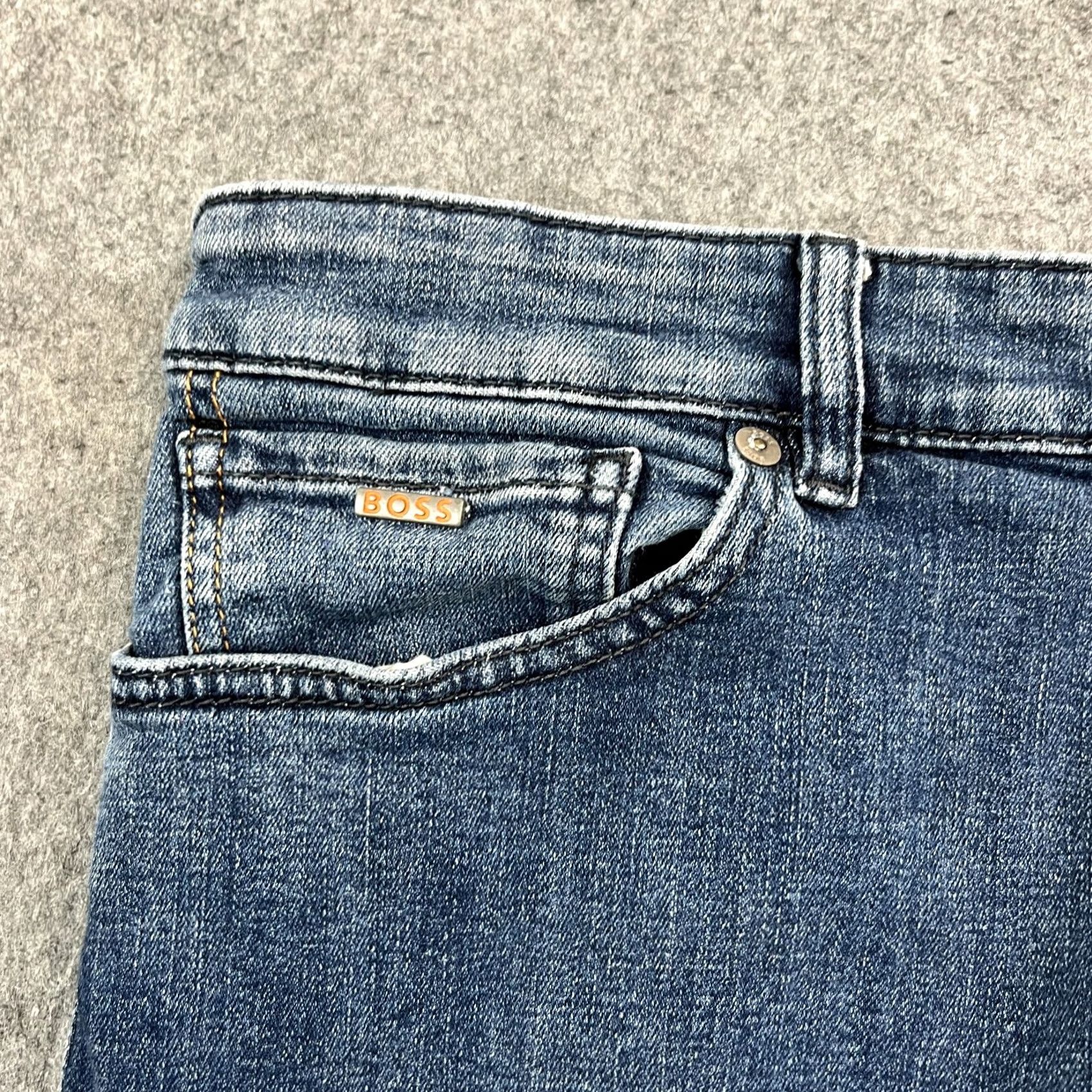 Hugo Boss HUGO BOSS Jeans Tapered 34 Regular 32 Regular Blue Denim Stretch 5-Pocket Mens Maine Size US 34 / EU 50 - 7 Thumbnail
