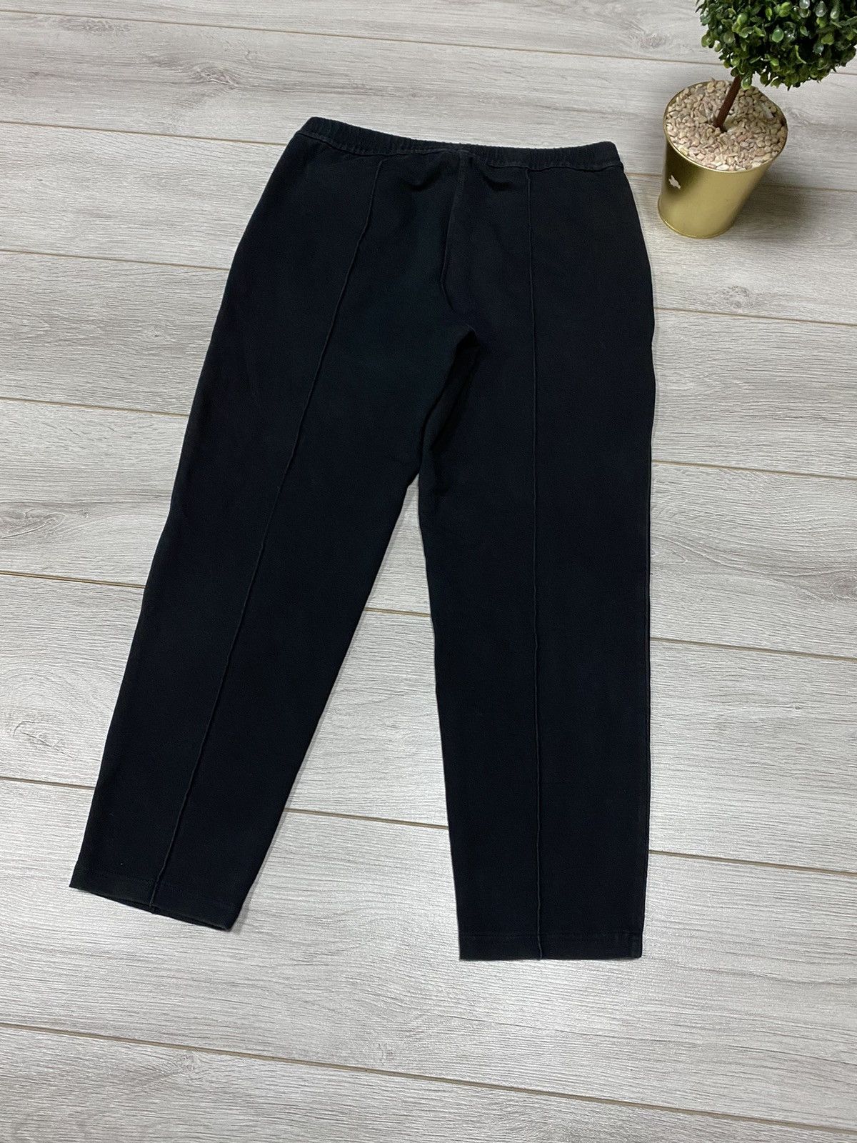 Prada Prada vintage cropped sweatpants black tab Size US 32 / EU 48 - 8 Thumbnail