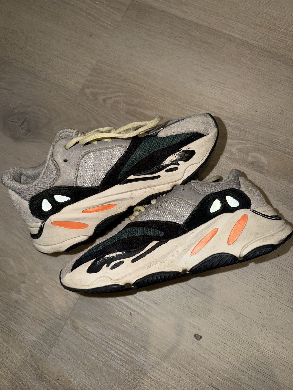 Adidas × Kanye West adidas Yeezy Boost 700 Size US 5.5 / EU 38 - 2 Thumbnail