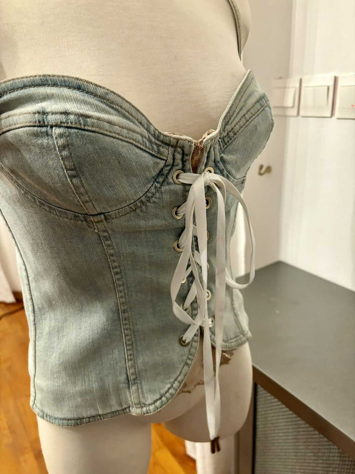 Iceberg Vintage Y2K Iceberg washed blue denim corset top Size M / US 6-8 / IT 42-44 - 8 Thumbnail