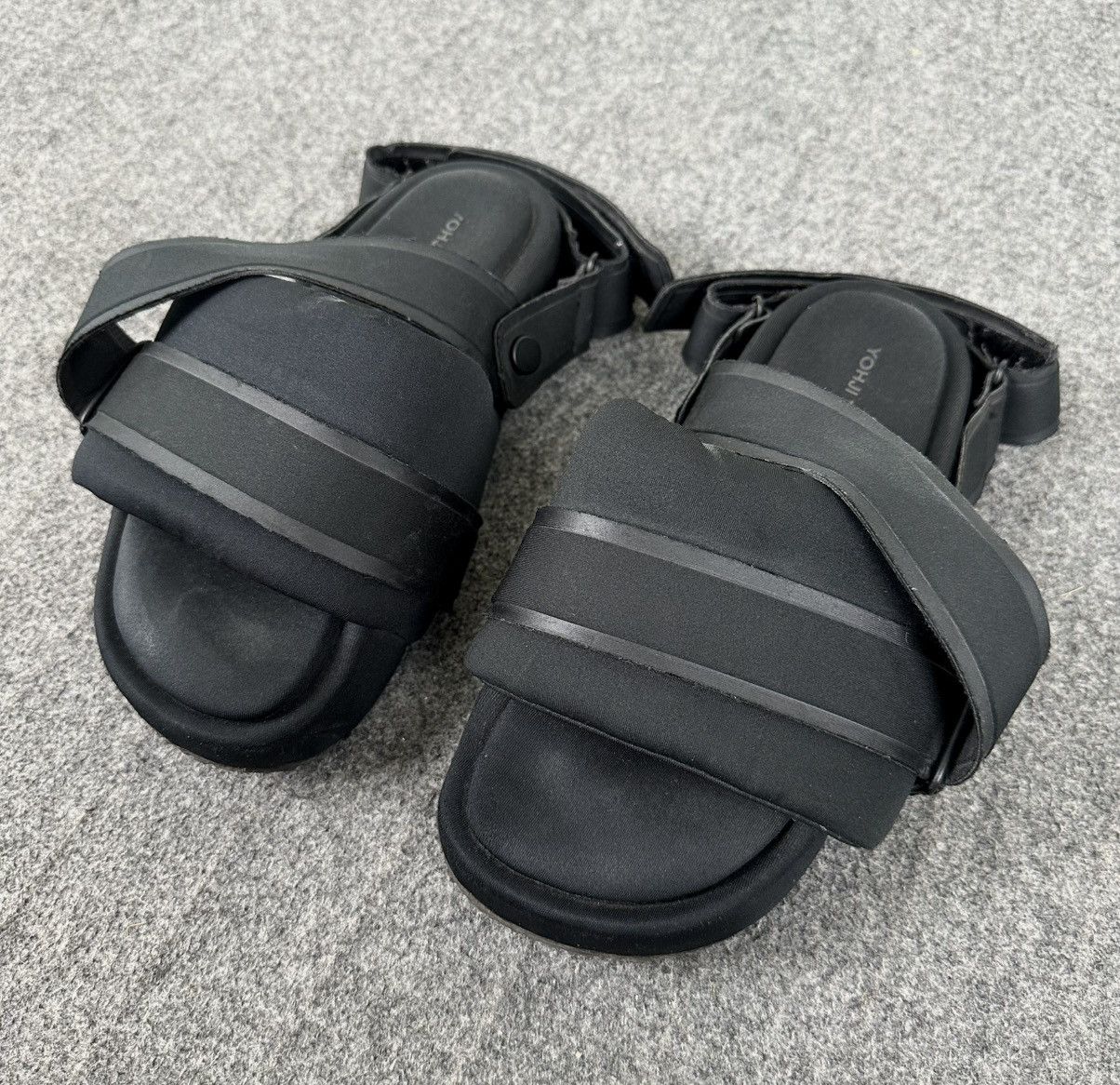 Y-3 × Yohji Yamamoto Y-3 Yohji Yamamoto Black Strapped Sandals Cloth Size US 6 / IT 36 - 1 Thumbnail