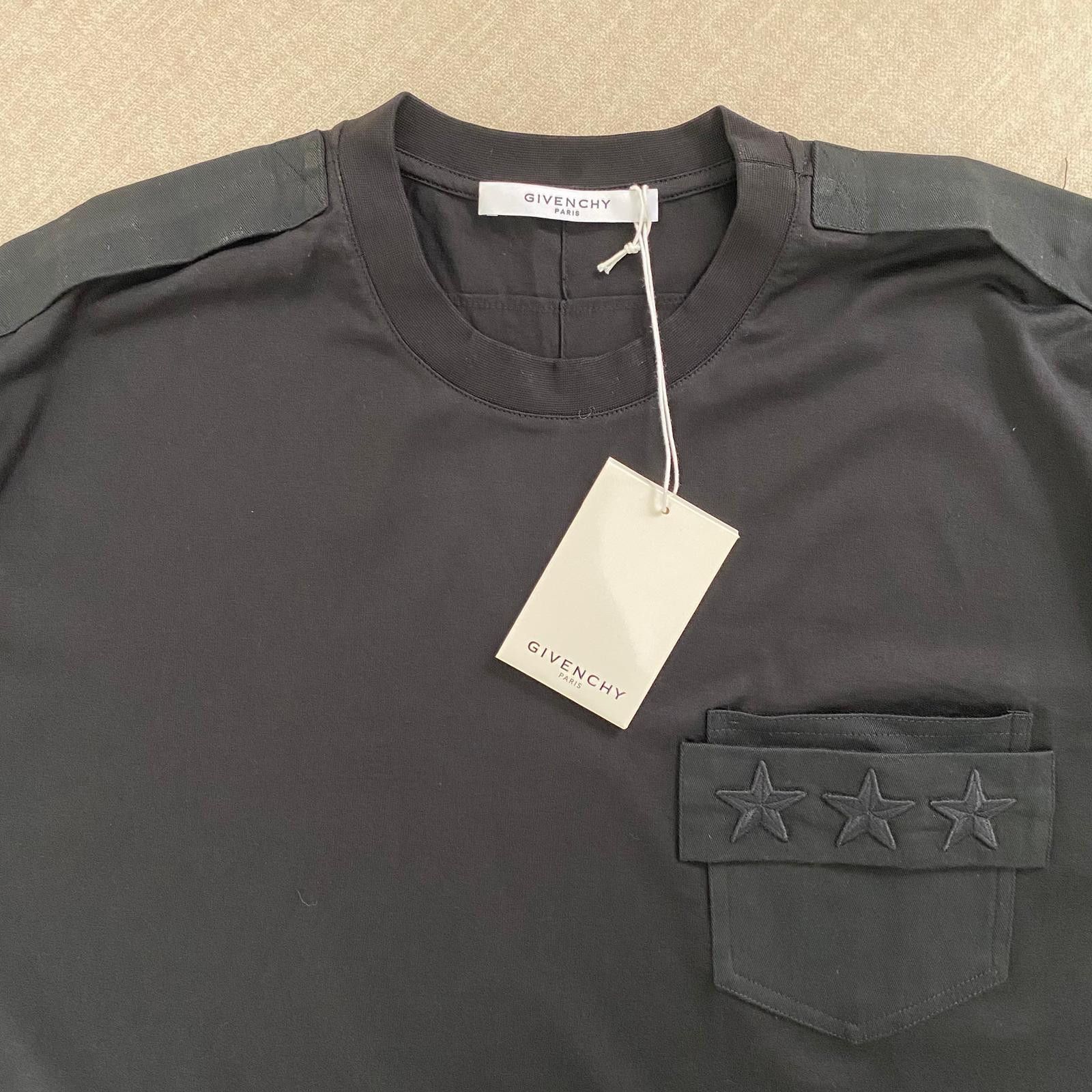 Givenchy Black Embroidered Star Pocket Band T-Shirt Size US M / EU 48-50 / 2 - 2 Thumbnail