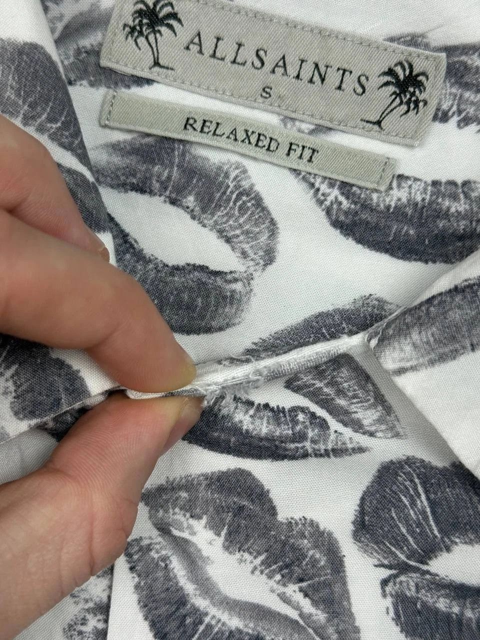 Allsaints Allsaints Kiss Shirt Buttons Short Sleeve Viscose Size US S / EU 44-46 / 1 - 5 Thumbnail
