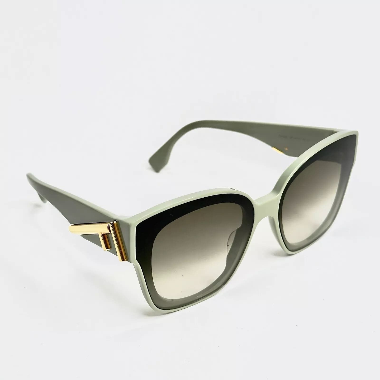 Fendi FENDI FIRST 40098 Green Fashion Sunglasses FE40098I 95P Size ONE SIZE - 2 Thumbnail