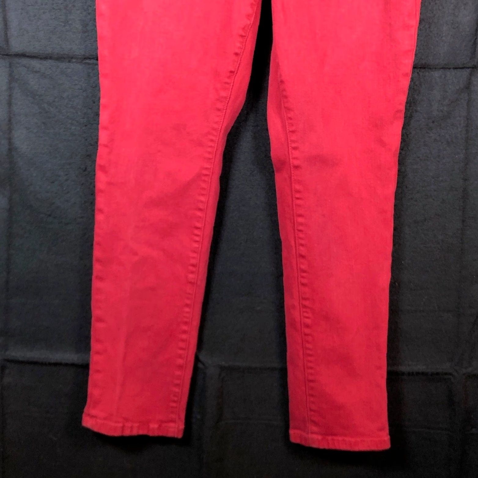 Torrid VINTAGE Torrid Jeans Deep Red Denim Mid Rise Boyfriend Straight 10 Women Size 30" / US 8 / IT 44 - 3 Thumbnail