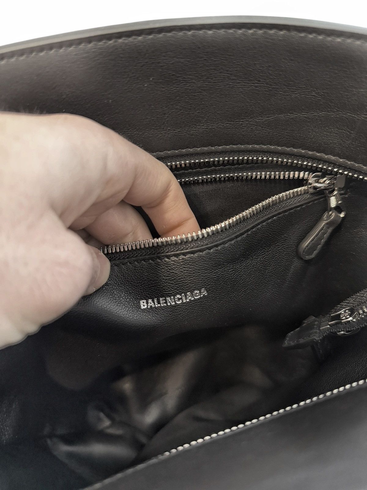 Balenciaga RARE 2024 Rodeo Boot Bag Size ONE SIZE - 13 Thumbnail