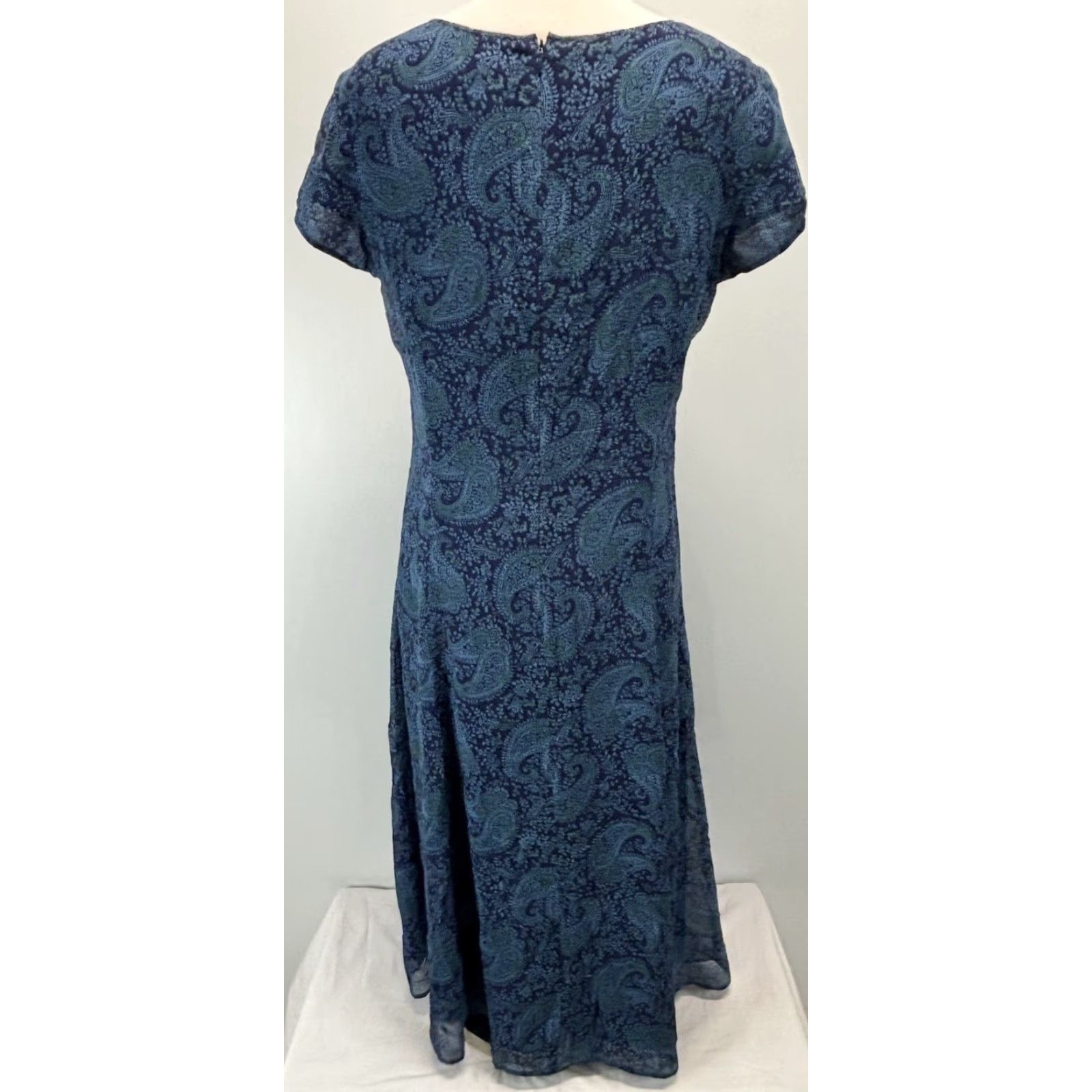 Coldwater Creek VINTAGE Coldwater Creek Silk Paisley Dress Women’s Size 12 Midi Short Sleeve Navy Classic Flowy Fit & Flare Size XL / US 12-14 / IT 48-50 - 3 Thumbnail