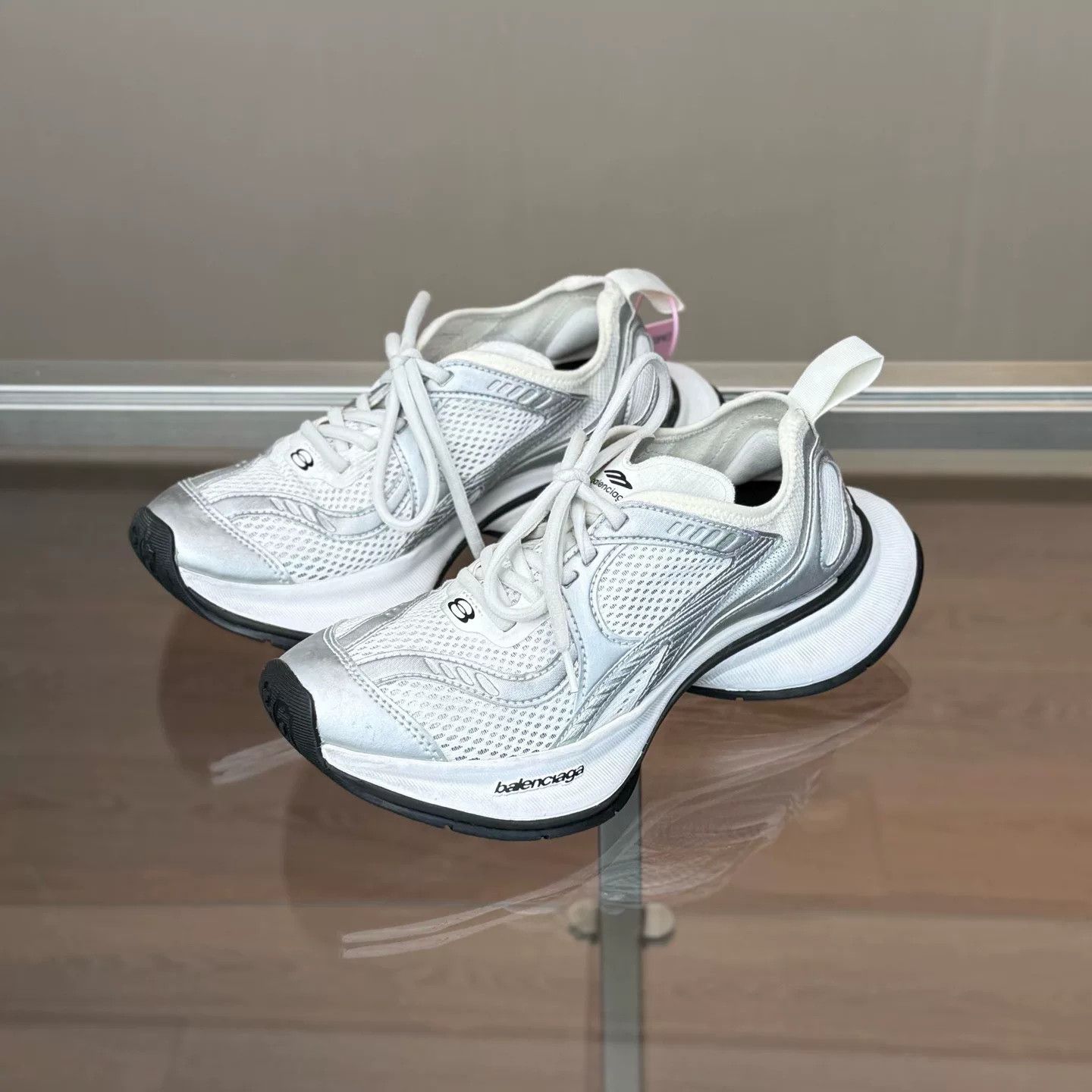 Balenciaga Balenciaga CIRCUIT Silver Sneakers Size US 5 / IT 35 - 1 Thumbnail