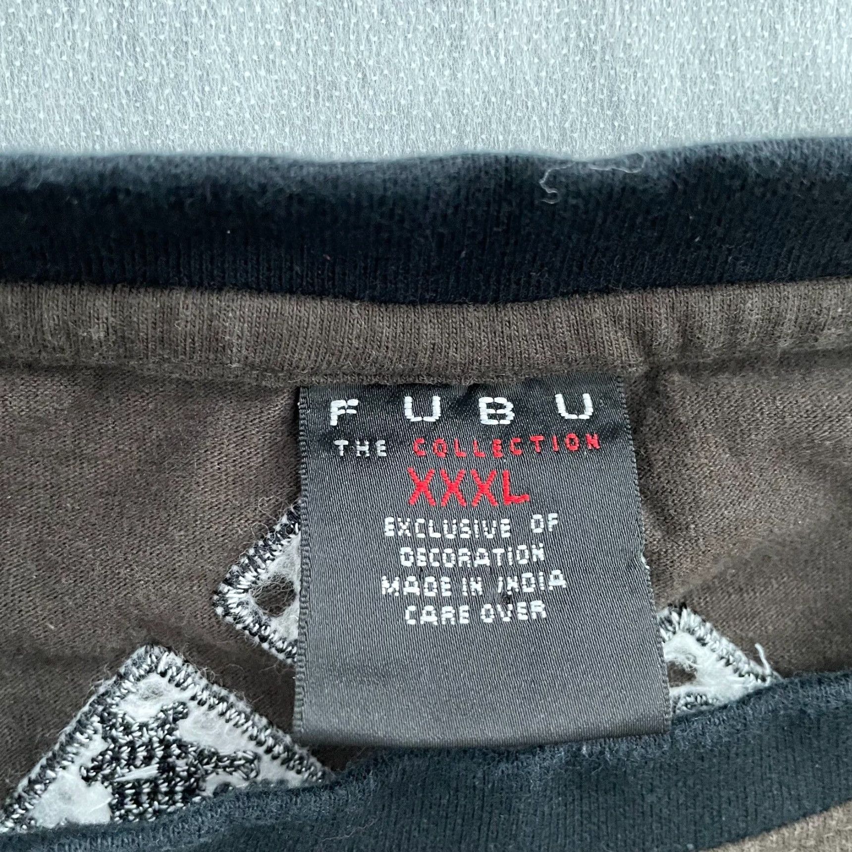Fubu VINTAGE FUBU Shirt 3XL Gray Short Sleeve Crew Neck Logo Hip Hop Mens XXXL Size US XXL / EU 58 / 5 - 7 Thumbnail
