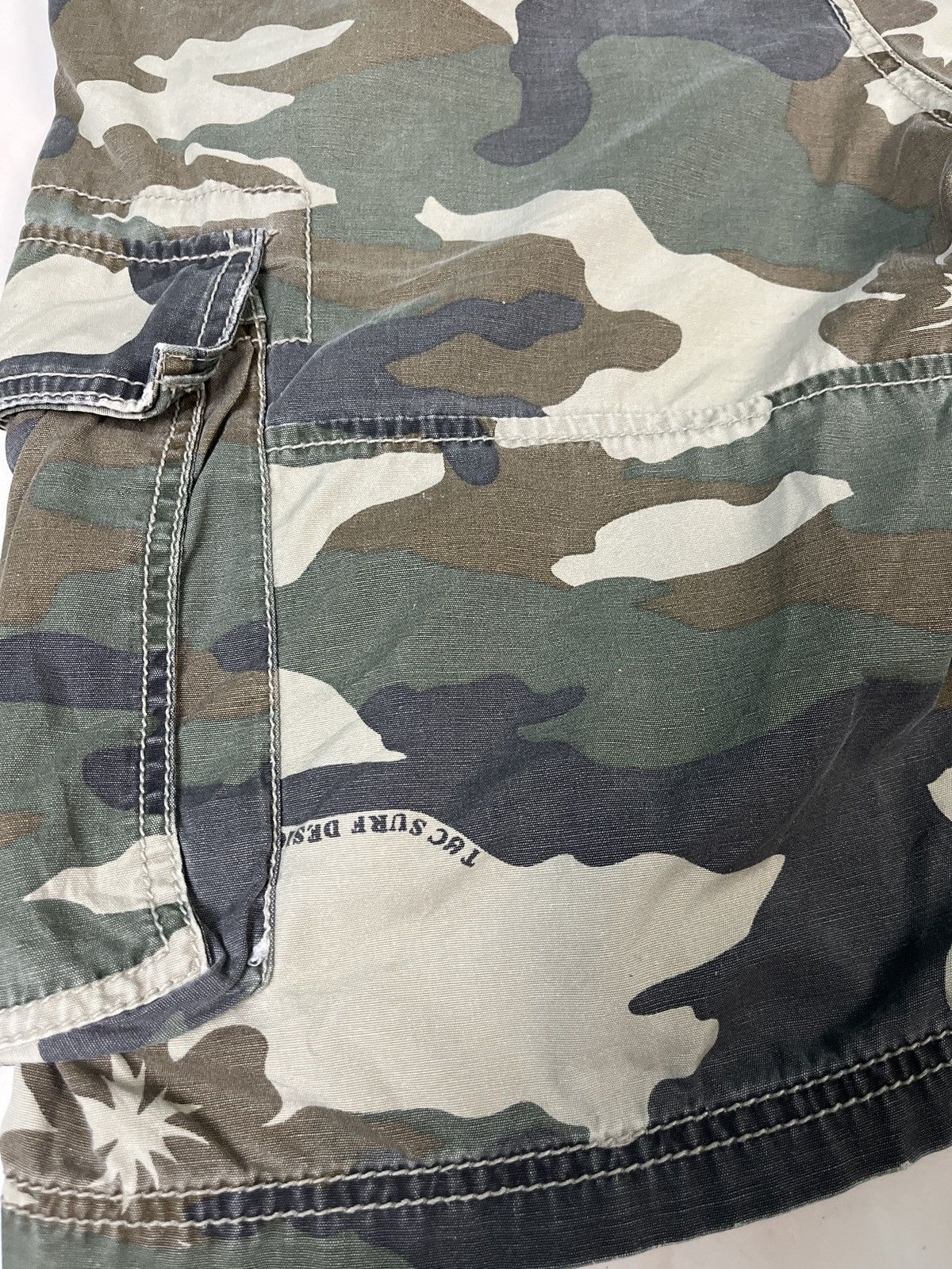 Vintage Town & Country Surf Design Camo Hawaii Cargo Shorts Size US 30 / EU 46 - 7 Thumbnail