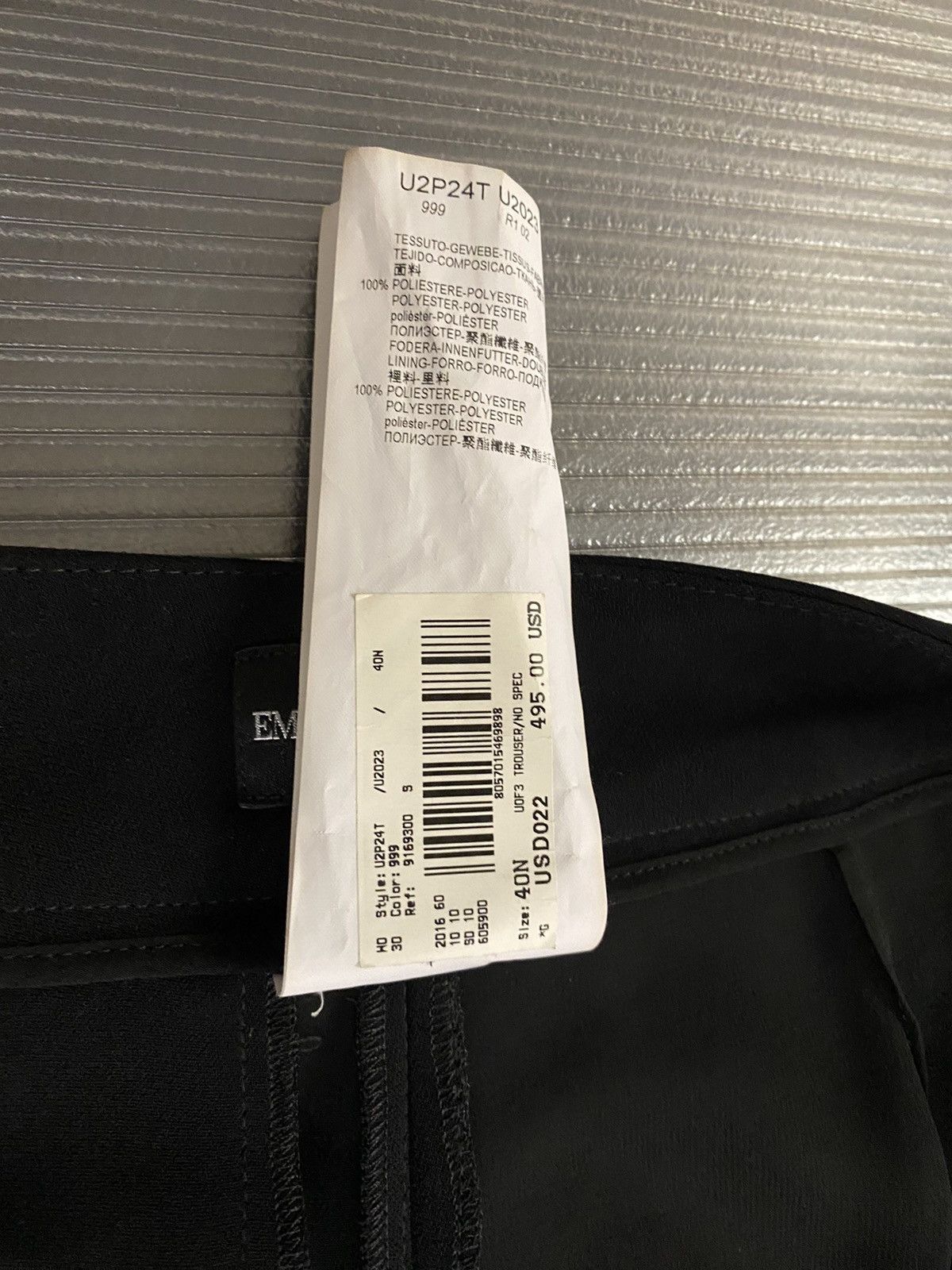 Emporio Armani Emporio Armani black dual full pleated leg shorts 40 New Size 27" / US 4 / IT 40 - 8 Thumbnail