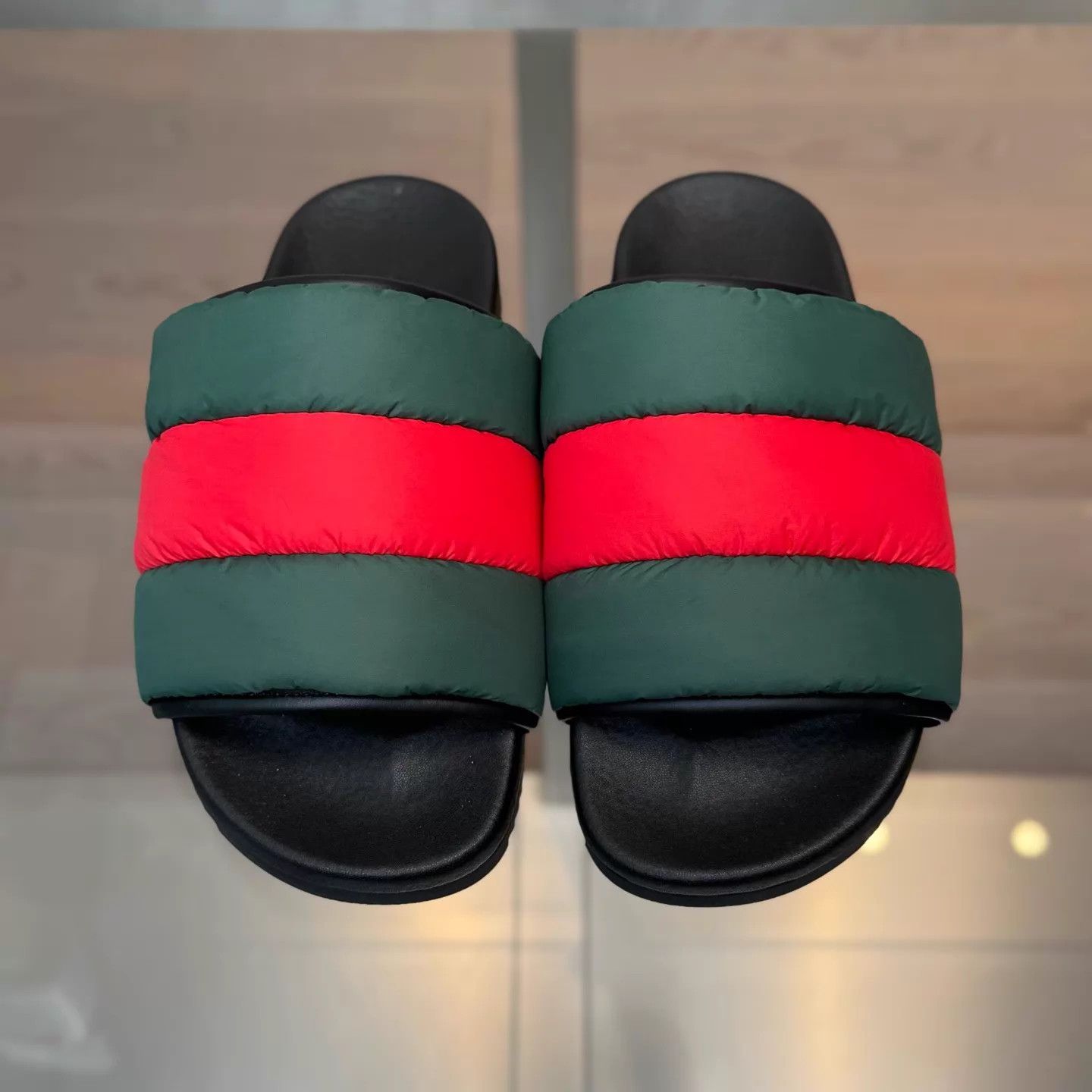 Gucci Gucci Red/Green Stripe Slippers Women's 35 NWT Size US 4.5 / IT 34.5 - 5 Thumbnail
