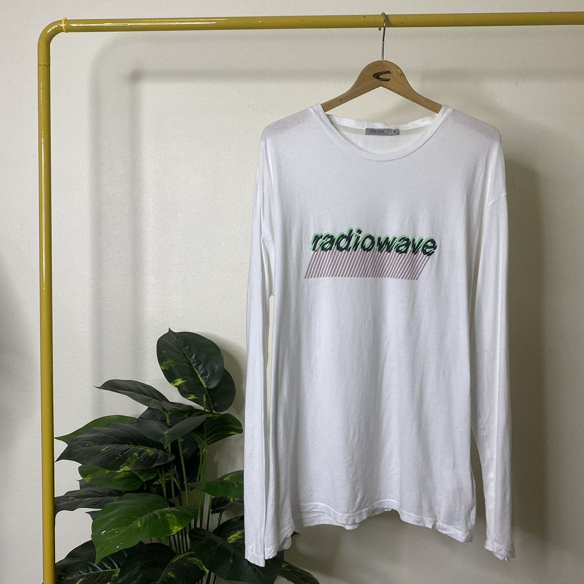 Japanese Brand Niko And ... Radiowave Japanese Streetwear Brand LS Tee Size US M / EU 48-50 / 2 - 1 Thumbnail