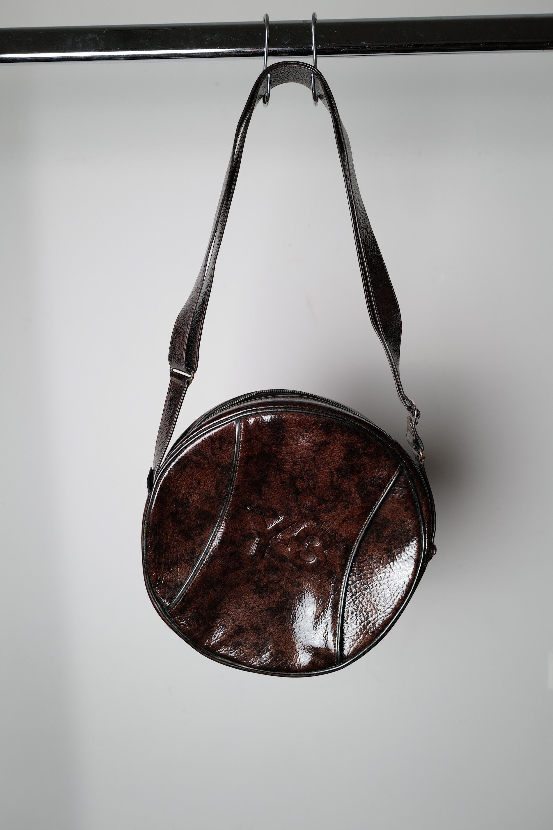 Y-3 Y-3 ROUND LEATHER BAG RARE Size ONE SIZE - 2 Thumbnail