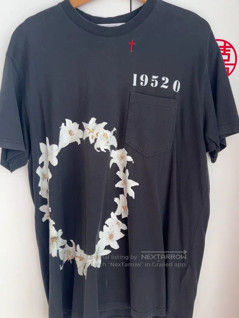 Givenchy Givenchy short sleeves Size US XS / EU 42 / 0 - 2 Thumbnail