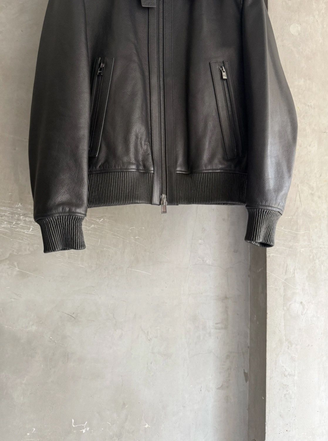 Hugo Boss HUGO BOSS Black Cow Leather Shearling Collar Jacket Size US S / EU 44-46 / 1 - 9 Thumbnail
