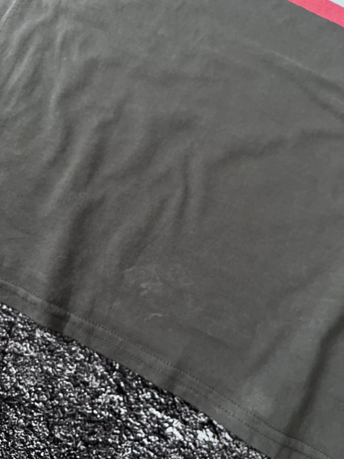 Budweiser Crazy Vintage Y2K Budweiser Beer Washed Grey Tee Shirt Size US XL / EU 56 / 4 - 9 Thumbnail