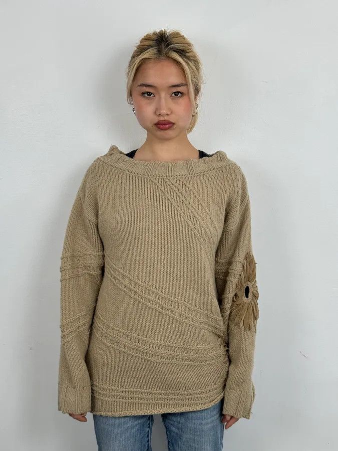 Roberto Cavalli 2000s Cavalli 3D Flowers Beige Knit Sweater Size S / US 4 / IT 40 - 2 Thumbnail