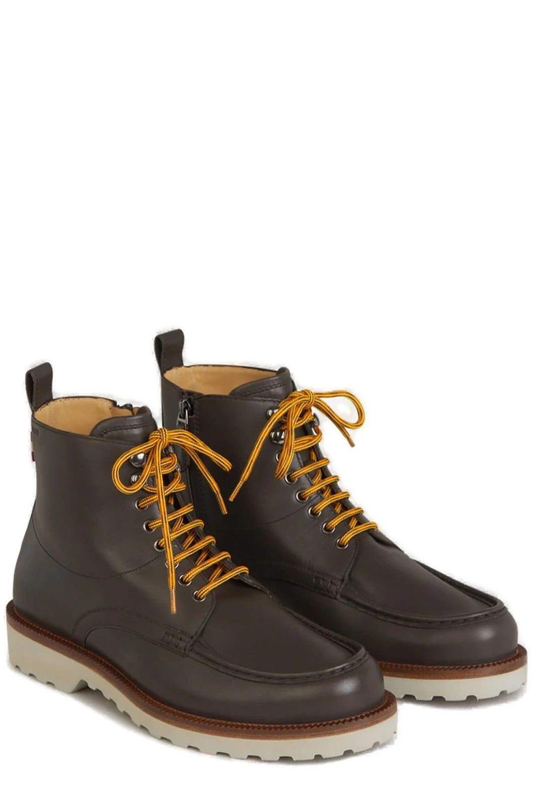 o1y1224 Lace Up Boots in Brown