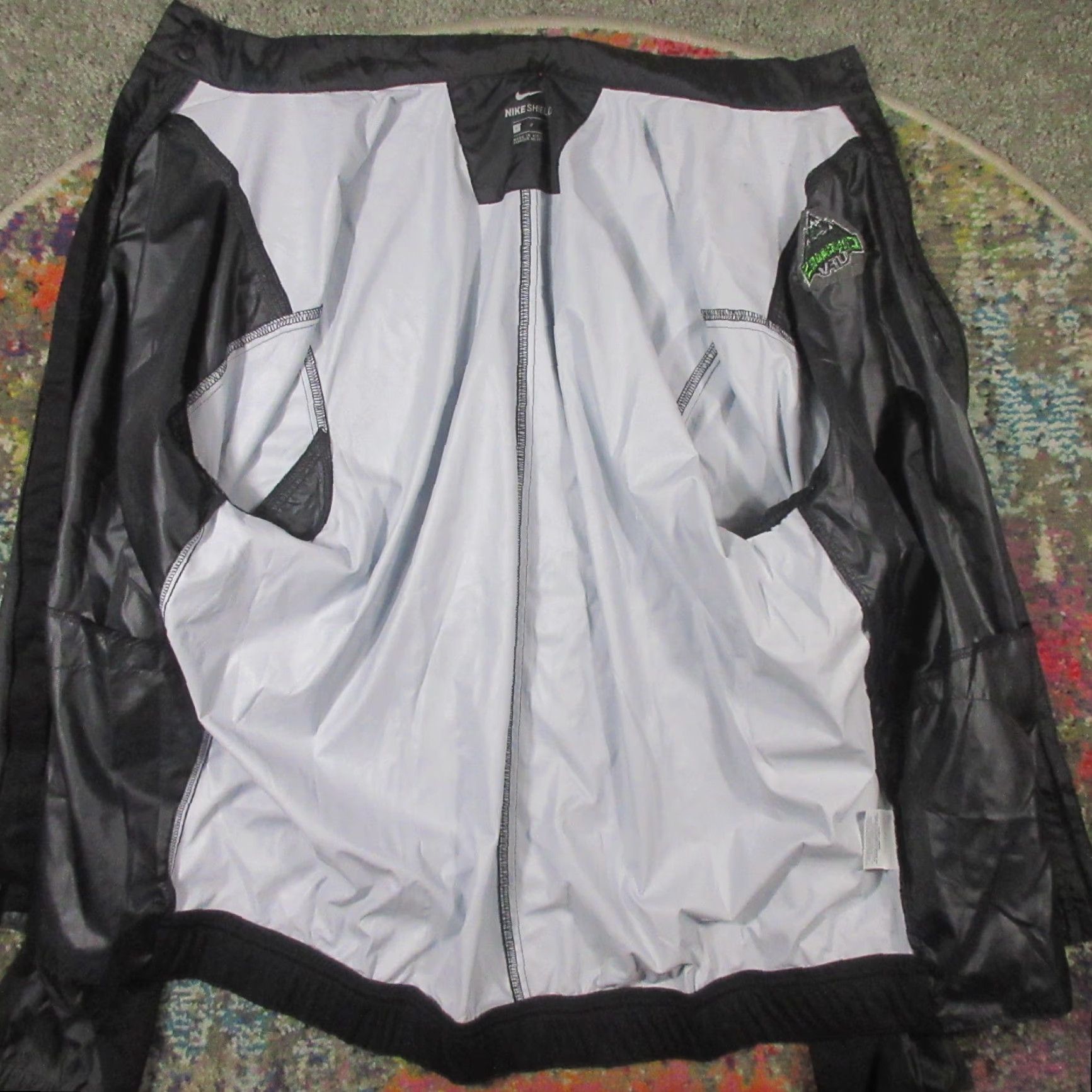 Nike Nike Shield Windbreaker Jacket Mens S Black Lightweight Full Zip Mock Running Size US S / EU 44-46 / 1 - 7 Thumbnail