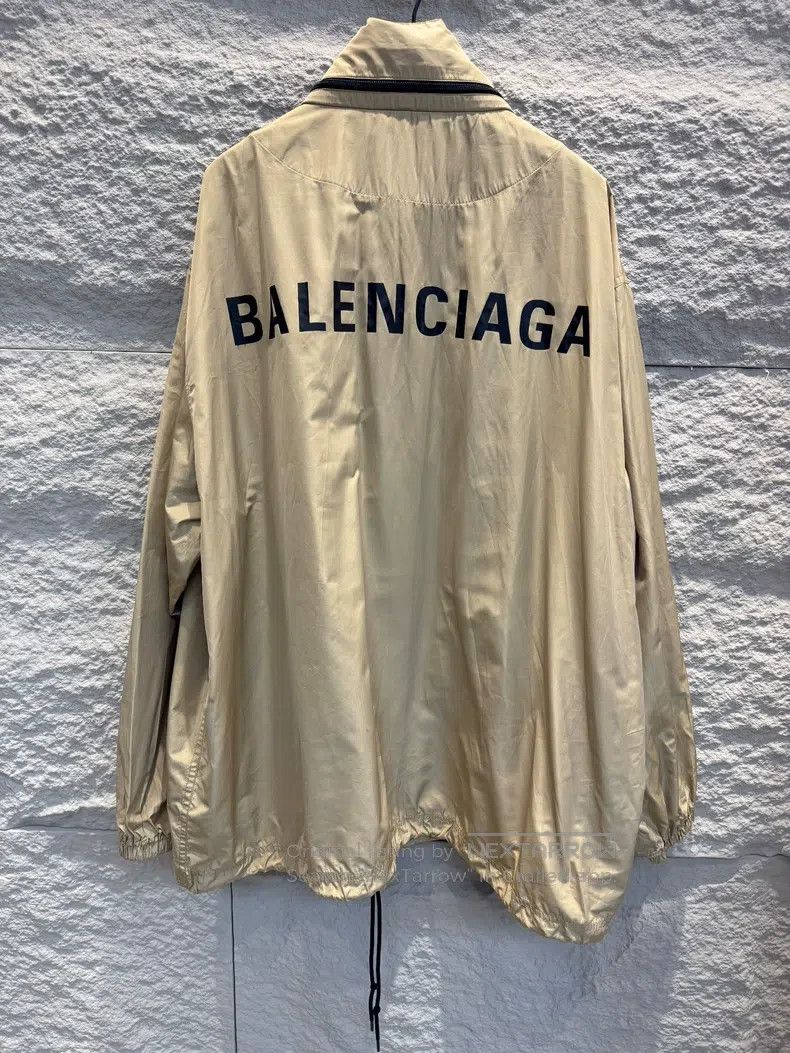 Balenciaga Balenciaga Hooded Logo Alphabet Printed Long Sleeve Jacket Size US S / EU 44-46 / 1 - 2 Thumbnail
