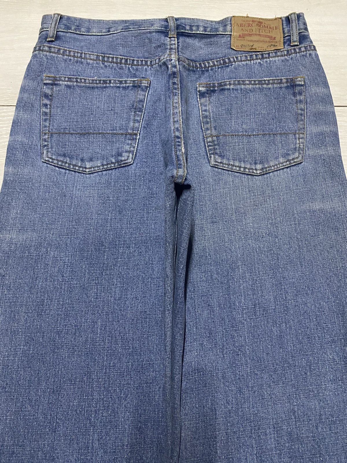 Abercrombie & Fitch Vintage Ambercrombie & Fitch Blue Wash Distressed Loose Jean Size US 31 - 4 Thumbnail