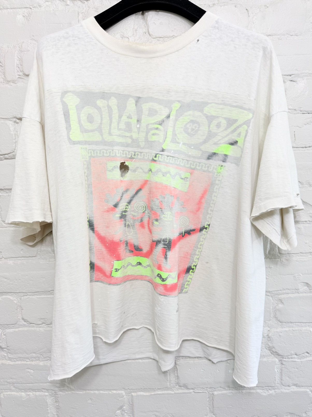 Vintage Vintage 1992 Lollapalooza thrashed shirt Size US XXL / EU 58 / 5 - 6 Thumbnail