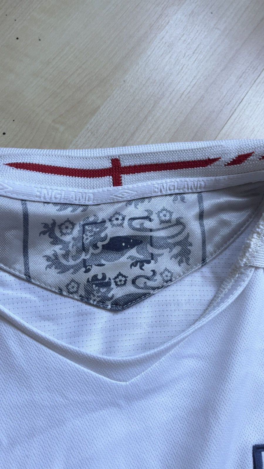 Umbro England 2005-07 Home Kit Size US L / EU 52-54 / 3 - 2 Thumbnail