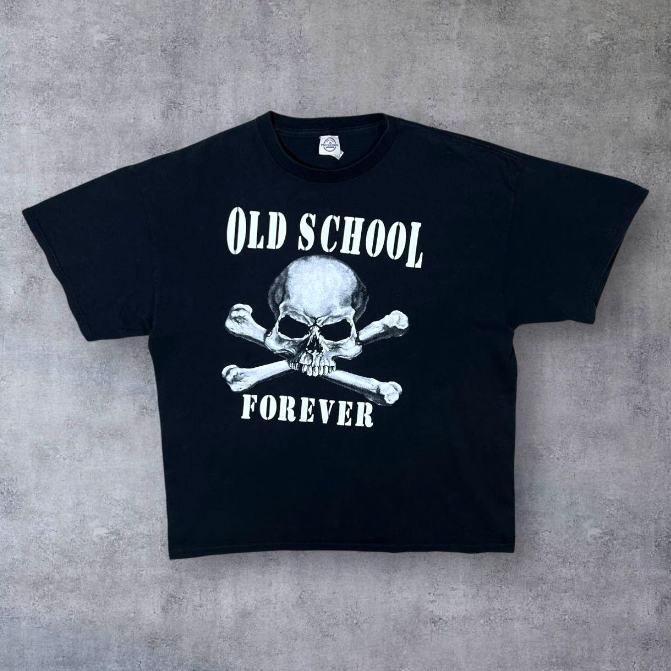 Delta Delta Old School Forever Skull Crossbones Biker Graphic Black T-Shirt XL Mens Shirt Graphic Print Short Sleeve Round Neck Cotton Vintage? Size US XL / EU 56 / 4 - 2 Thumbnail