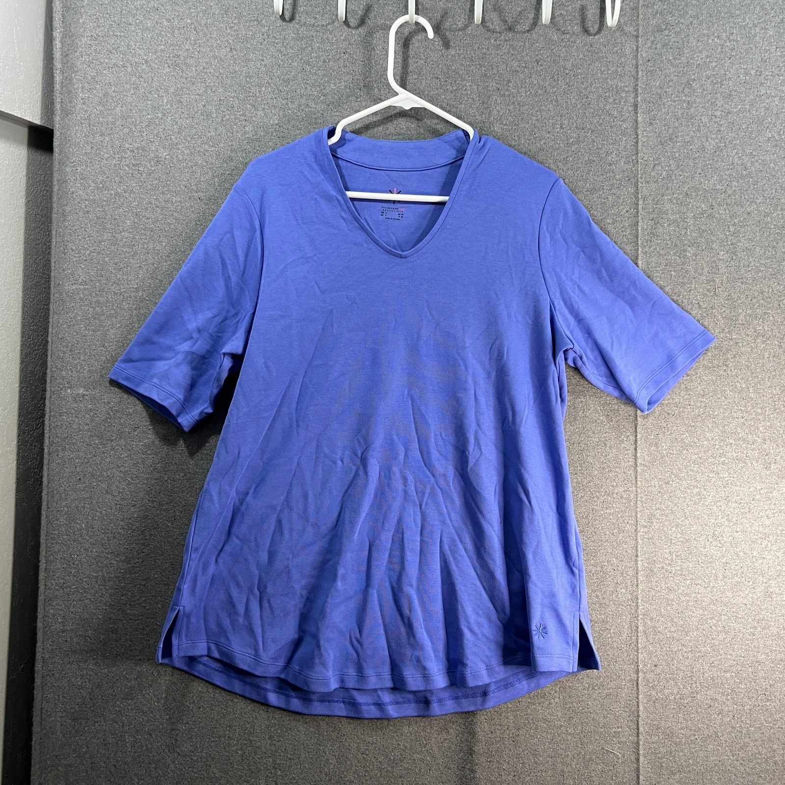 Isaac Mizrahi Isaac Mizrahi LIVE! Essentials V-Neck Elos Sleeve Size L / US 10 / IT 46 - 1 Thumbnail