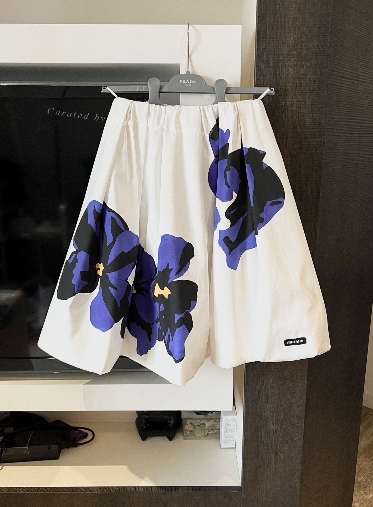 Miu Miu Miu Miu Runway White Floral Puff Skirt Size 38" / US 16 / IT 52 - 1 Thumbnail