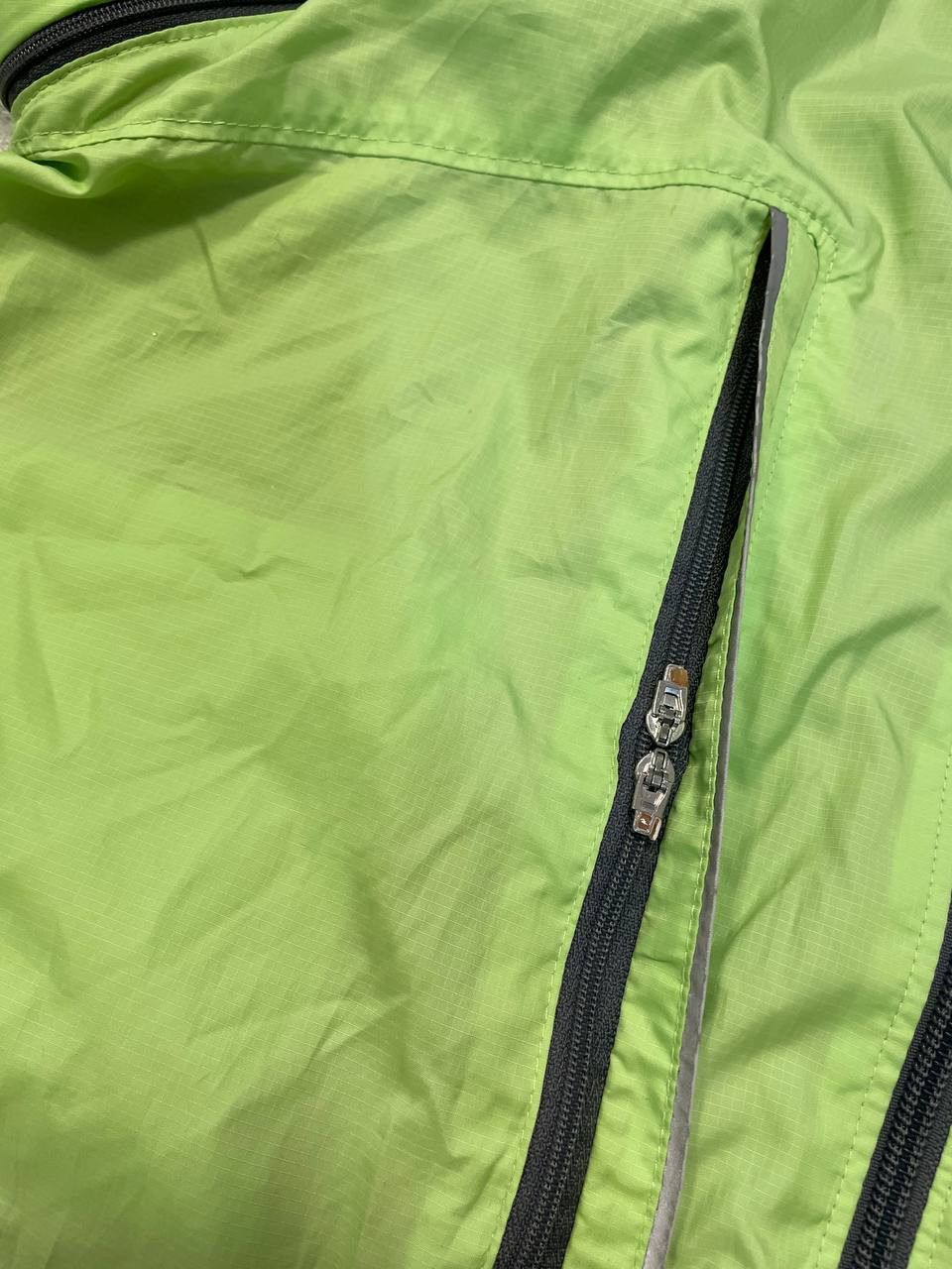 Nike Vintage Nike Clima-FIT Green Zip-Off Sleeves Jacket Men’s Size US S / EU 44-46 / 1 - 16 Thumbnail