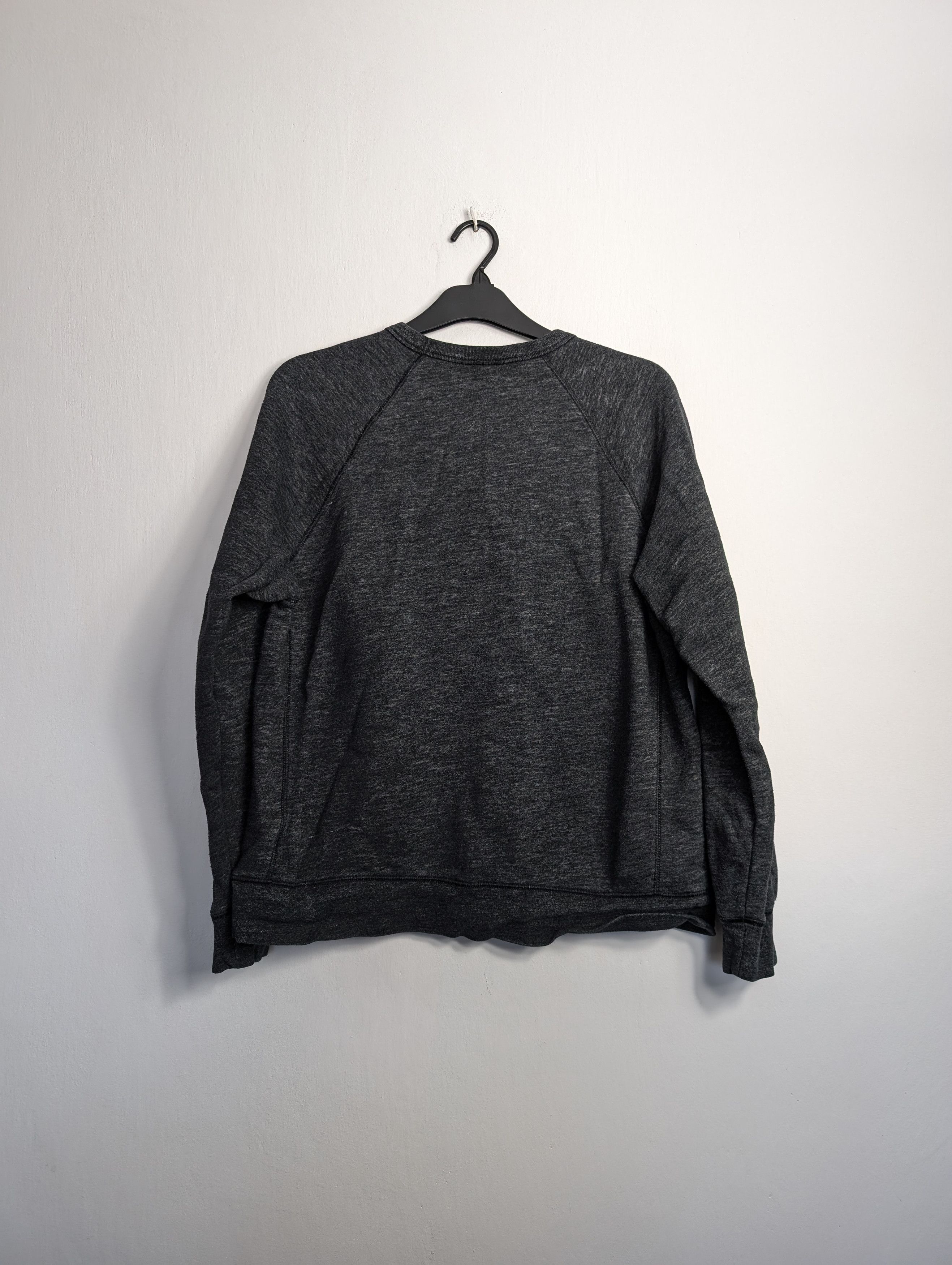 Nike Nike Sportswear Heritage Crewneck Sweatshirt Size US L / EU 52-54 / 3 - 3 Thumbnail