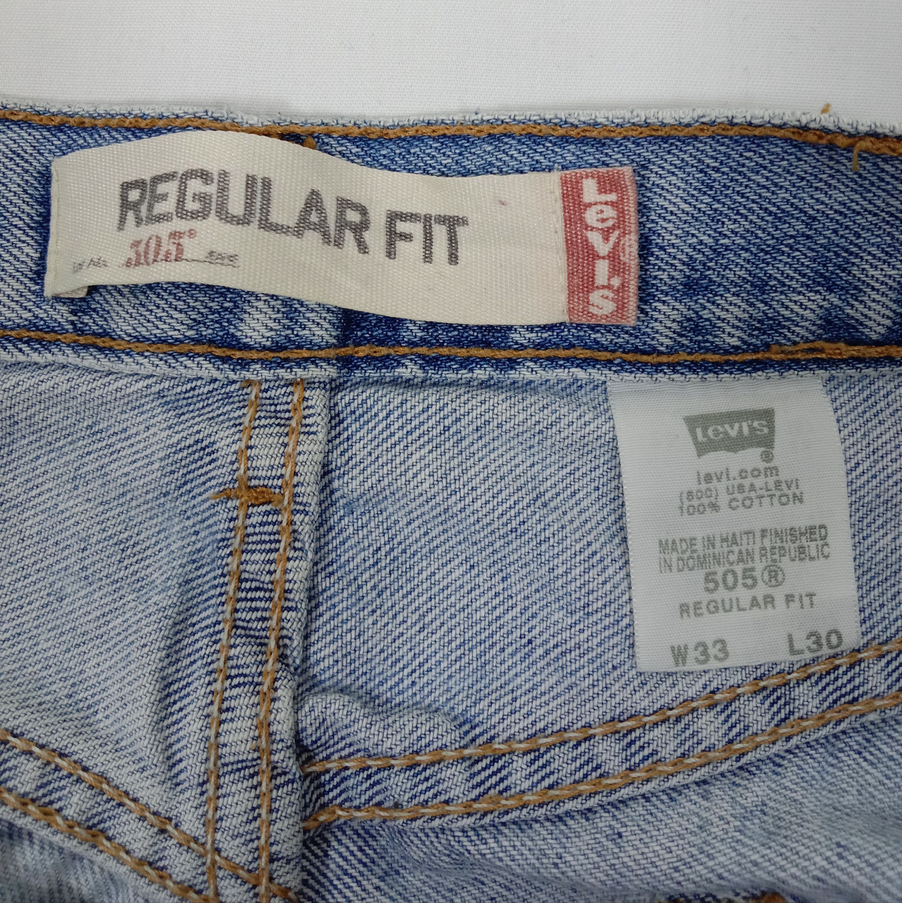 Levi's Vintage Levi's 505 Light Wash Jeans Distressed Denim Size US 31 - 13 Thumbnail