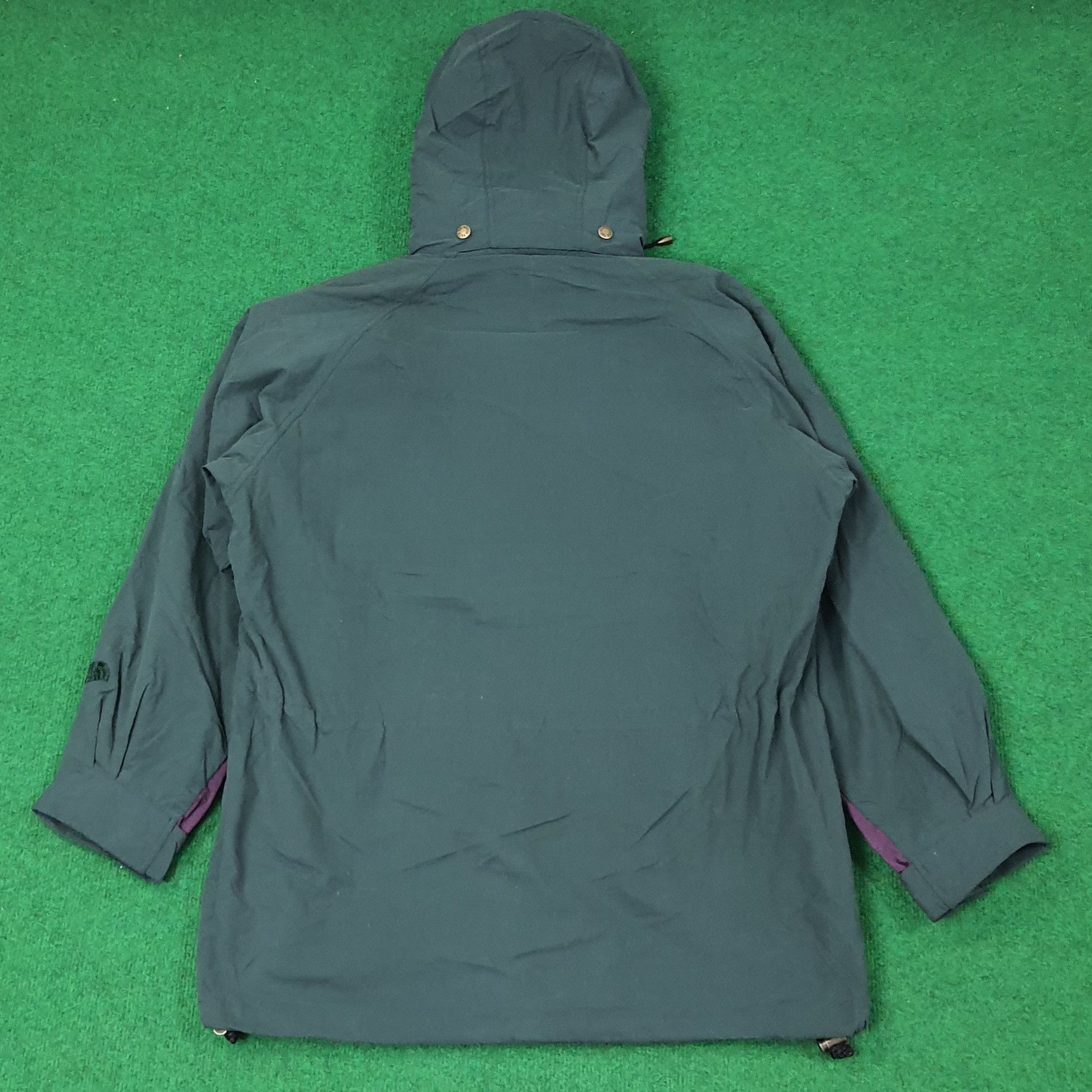 The North Face Vintage The North Face Armadilla Outdoor Jacket C251N15 Size US L / EU 52-54 / 3 - 3 Thumbnail