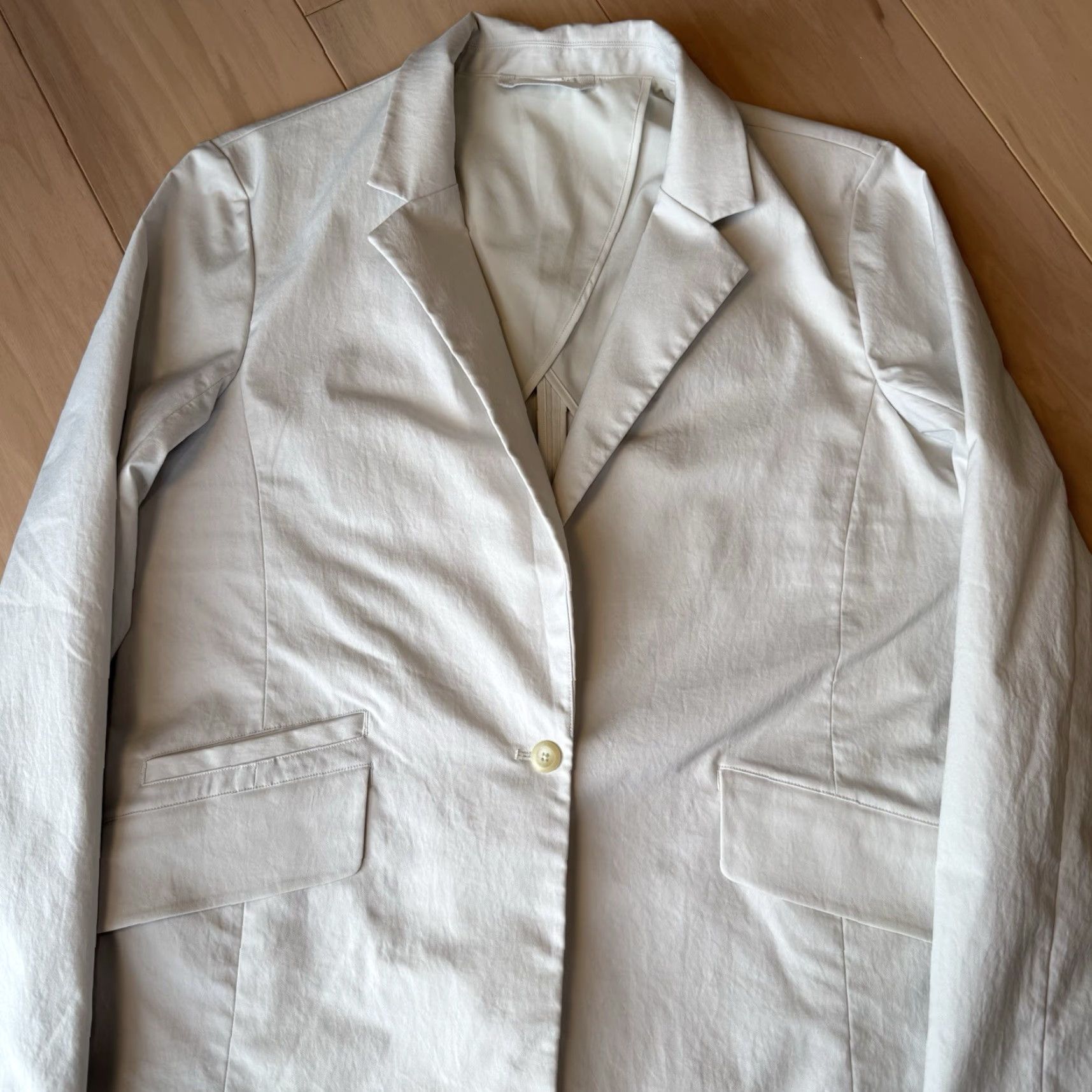 Lululemon Lululemon Relaxed Fit Twill Single Button Blazer Women's Medium Ivory Blazer, Lululemon, Blazer, Women's, Medium, Ivory Size M / US 6-8 / IT 42-44 - 4 Thumbnail