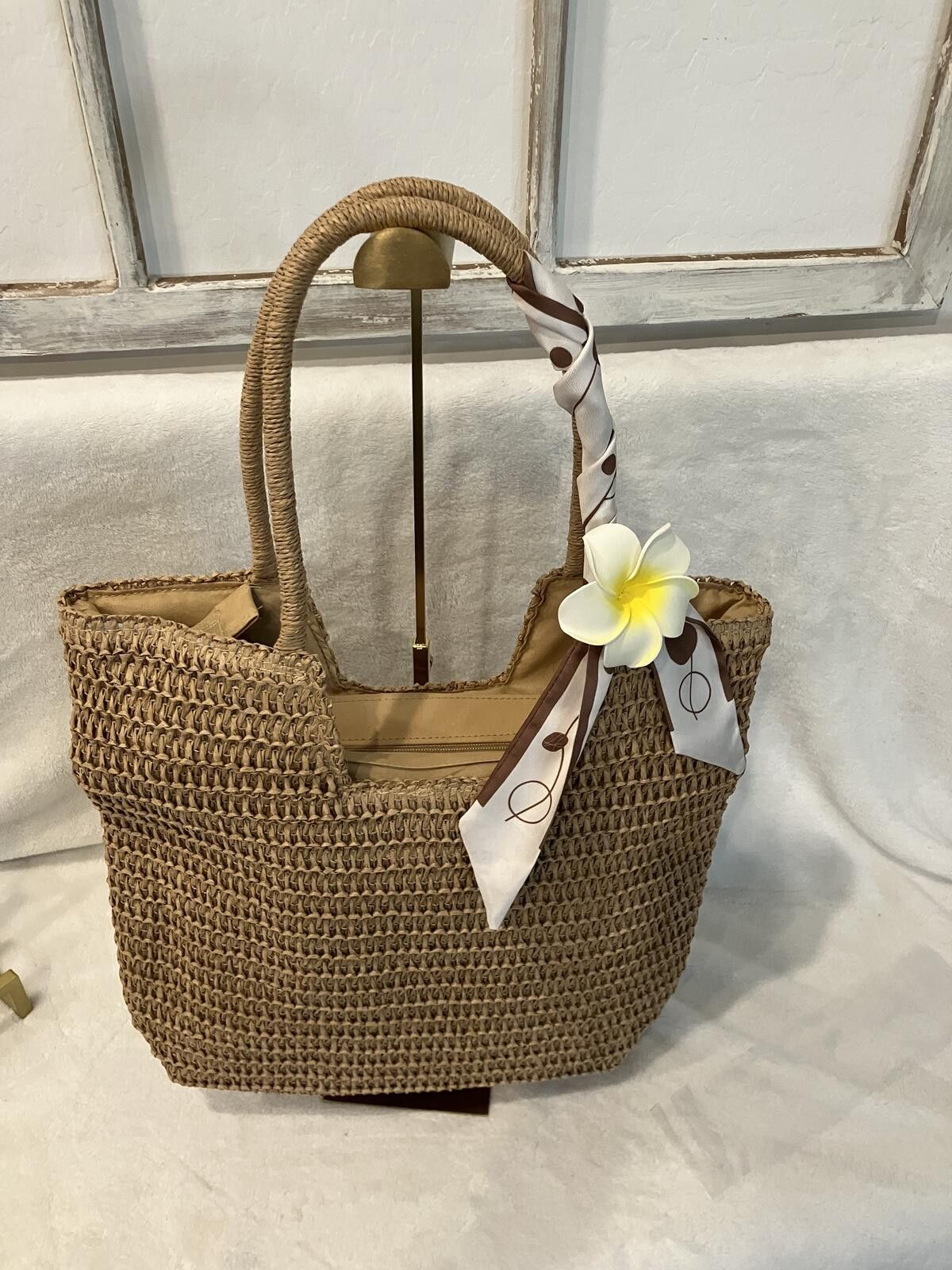 The Unbranded Brand NIB Brown Woven Tote Bag with Zip Closure Size ONE SIZE - 8 Thumbnail