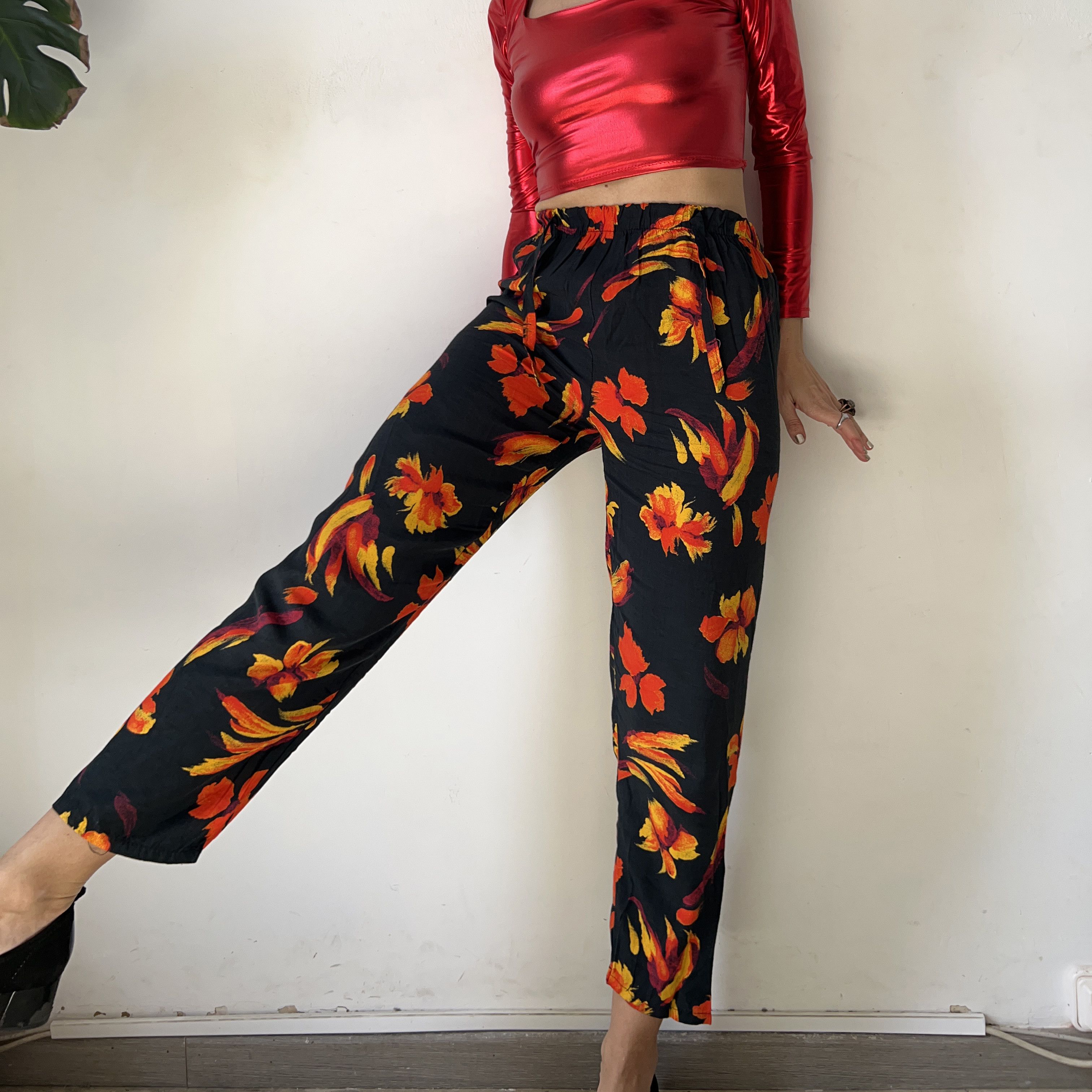 Vintage Vintage 90s High Waisted Floral Viscose Trousers Size 27" / US 4 / IT 40 - 3 Thumbnail