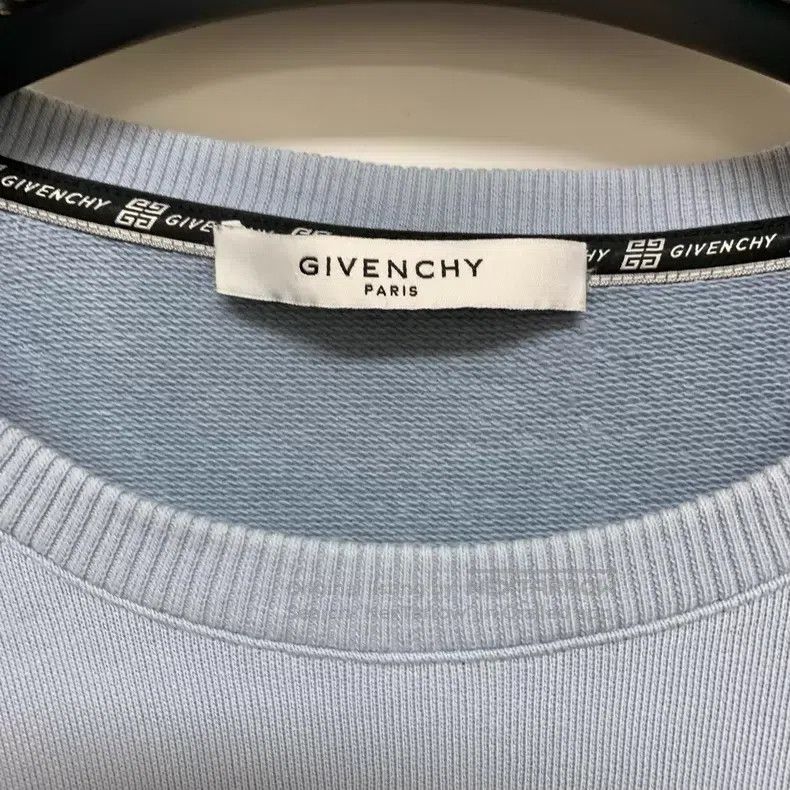 Givenchy Givenchy Chest Logo Sweatshirt Size US S / EU 44-46 / 1 - 3 Thumbnail