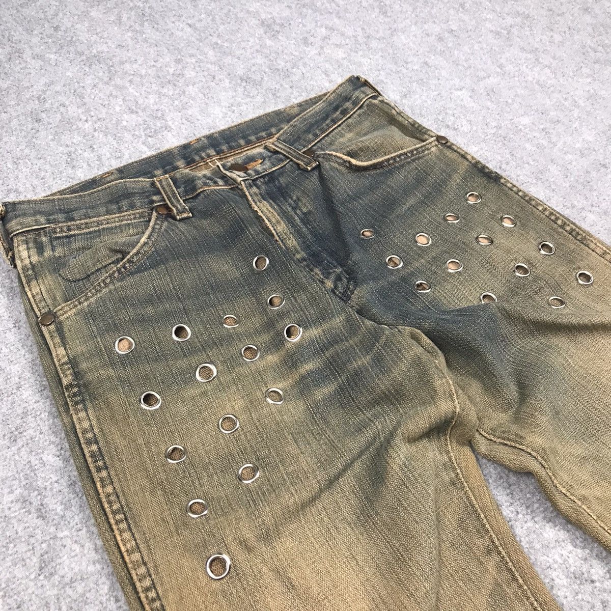 Japanese Brand × Wrangler FLARE DENIM RUSTY DISTRESSED WRANGLER EYELET DENIM PANTS Size US 28 / EU 44 - 7 Thumbnail