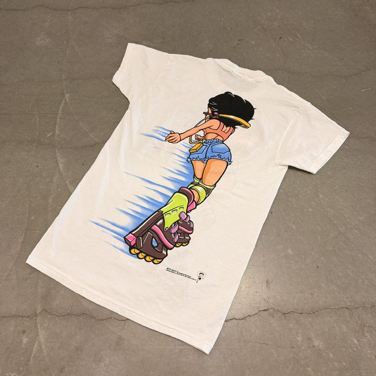 Vintage Vintage 1994 Rollerblading Betty Boop Tee Size US S / EU 44-46 / 1 - 2 Thumbnail