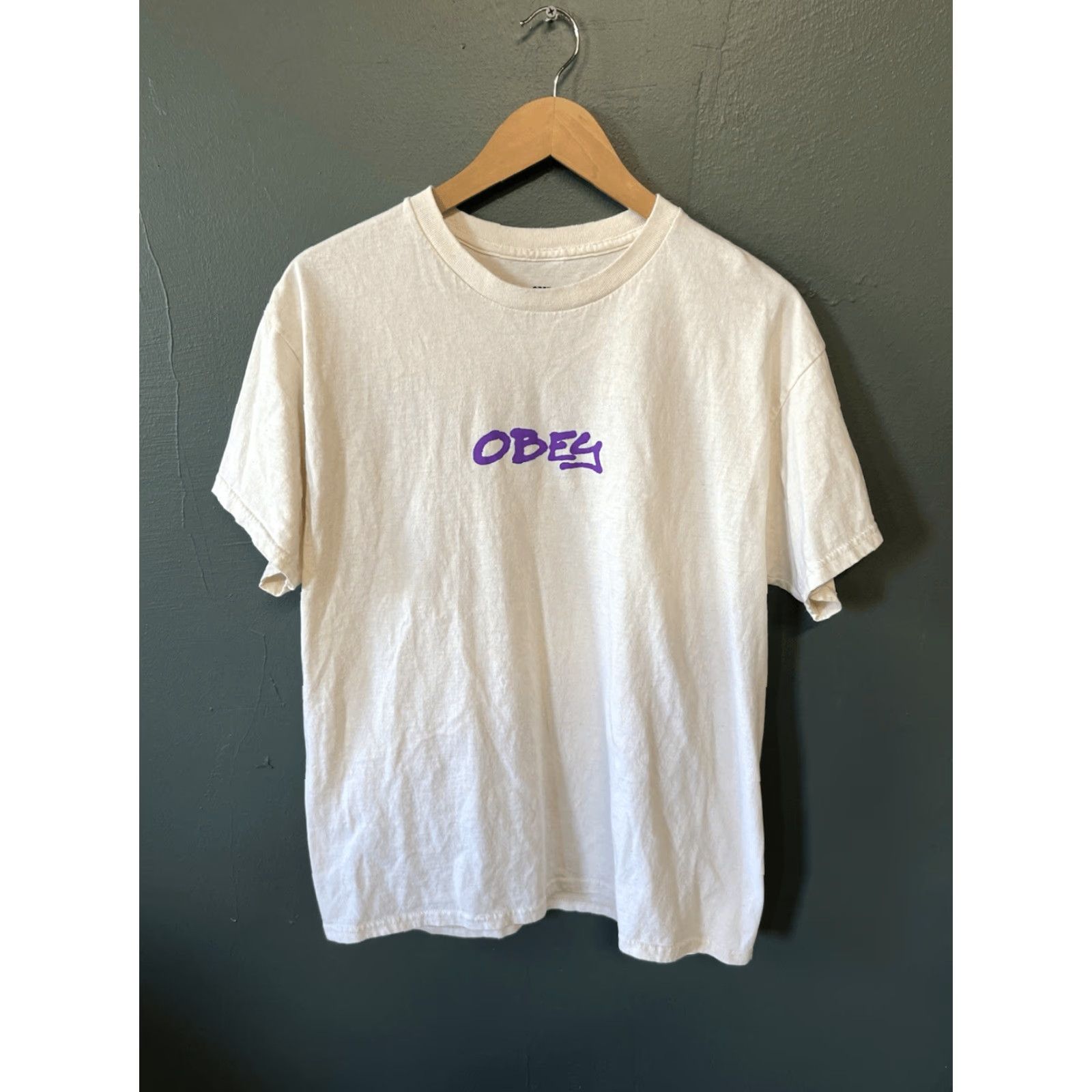 Obey OBEY Mens T-Shirt Short Sleeve Graphic Ivory Labeled Size L White 90s? Size US L / EU 52-54 / 3 - 2 Thumbnail