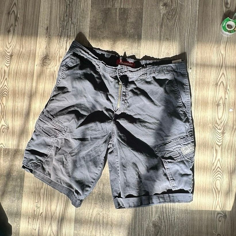 UNIONBAY unionbay mens black cargo shorts Size US 34 / EU 50 - 1 Thumbnail