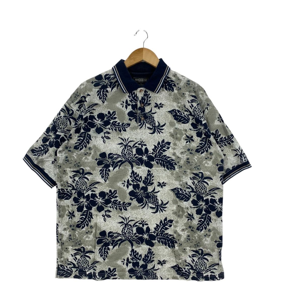 Vintage Vintage KNIGHTS SPORTSWEAR HAWAII Pineapple AOP Polo Tee Size US XL / EU 56 / 4 - 4 Thumbnail