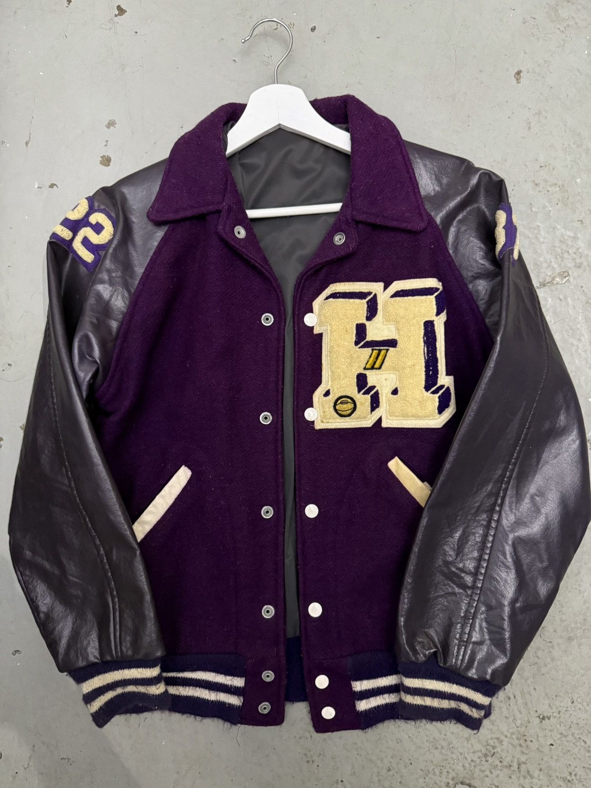 Vintage Vintage Purple Varsity Leather Jacket Size US M / EU 48-50 / 2 - 1 Thumbnail