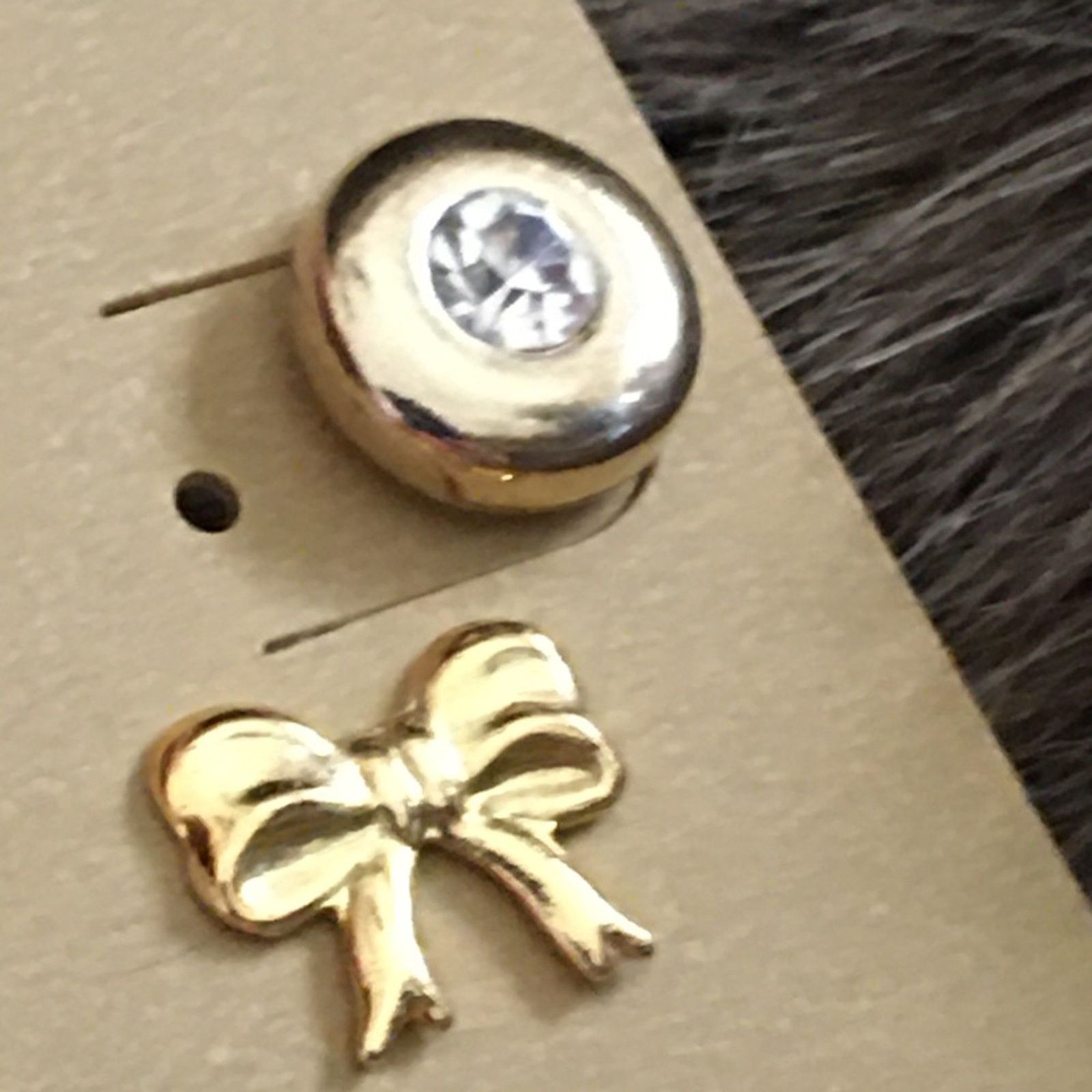 Vintage Vintage set of elegant gold tone pierced earrings Size ONE SIZE - 3 Thumbnail